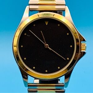 Men’s Dress Quartz Wristwatch Two Tone St Steel Stretch Band Working New Battery